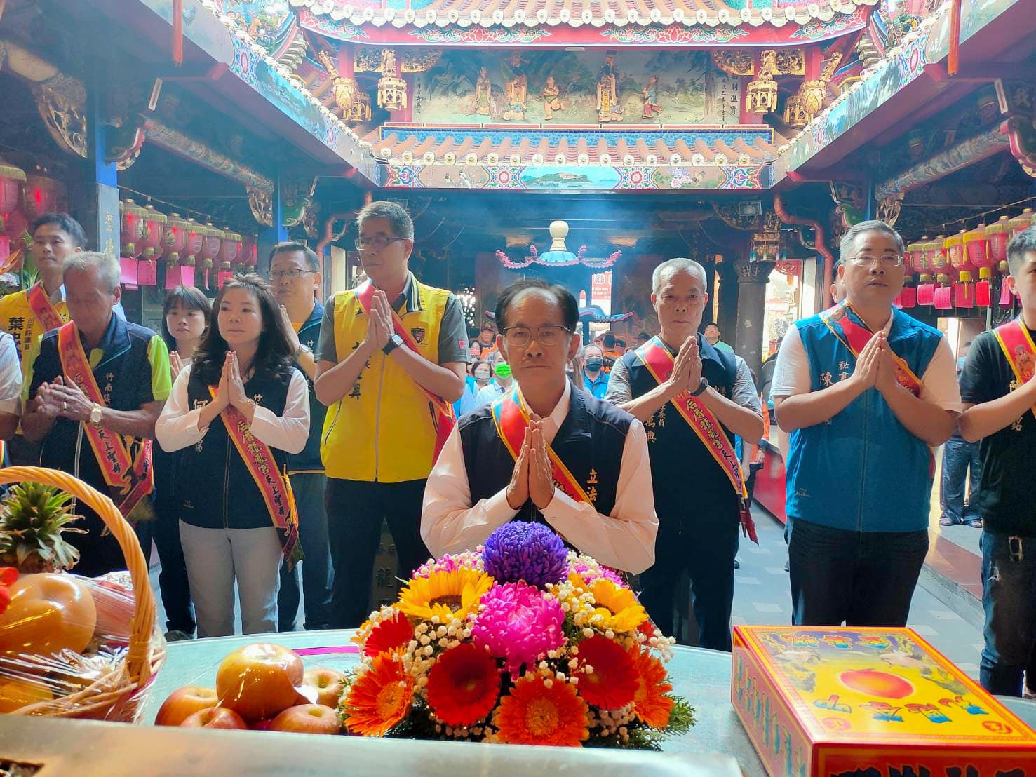 陳超明 以車隊繞境為主，明日以徒步進行，祈願媽祖庇佑苗栗發展向上，鄉親平平安安！